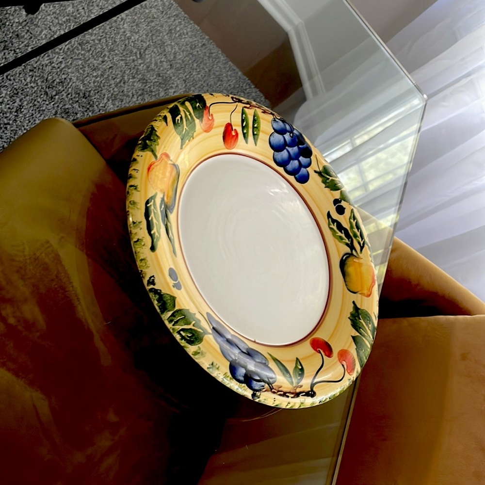 Absolutely beautiful dinner dishes